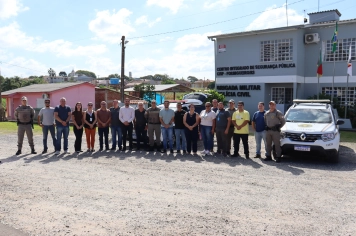 Nova viatura semi-blindada